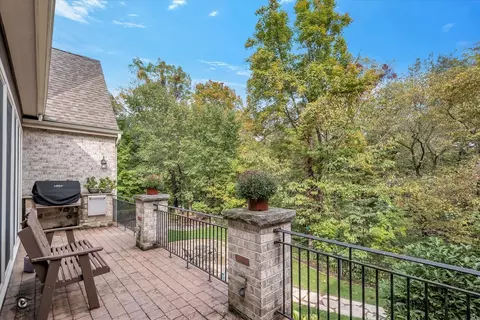 Exterior - 20937 Wolf Rd, Mokena, IL 60448 photo 10 of 20