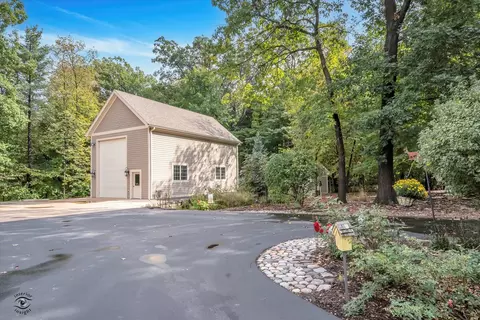 Exterior - 20937 Wolf Rd, Mokena, IL 60448 photo 5 of 20