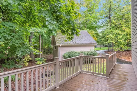 Exterior - 20937 Wolf Rd, Mokena, IL 60448 photo 7 of 20
