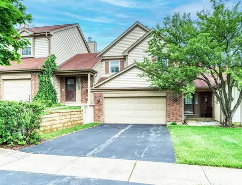 1916 Wellington Pl, Downers Grove, IL 60516