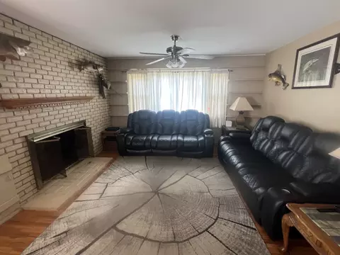 435 Morton St, Hoffman Estates, IL 60169 photo 8