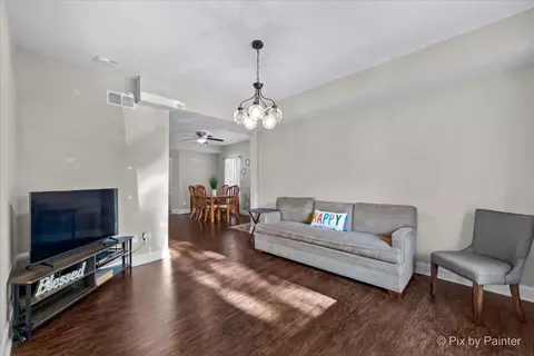 451 Ashland Ave, Elgin, IL 60123 photo 6