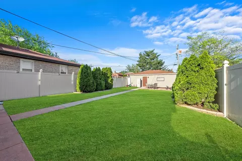 Exterior - 2117 S 23rd Ave, Broadview, IL 60155 photo 2 of 7