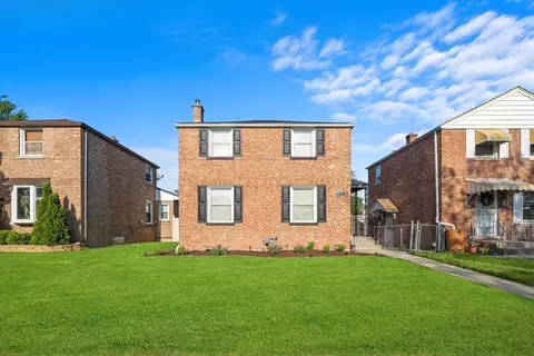 2117 S 23rd Ave, Broadview, IL 60155