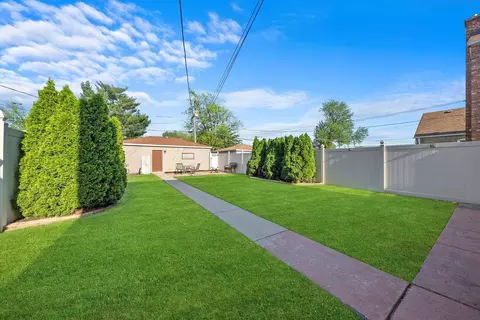 Exterior - 2117 S 23rd Ave, Broadview, IL 60155 photo 3 of 7