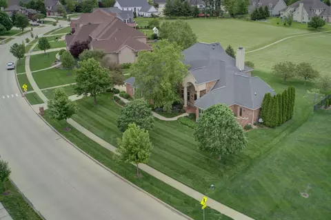 1702 Mullikin Dr, Champaign, IL 61822