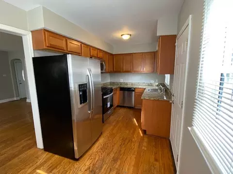 Kitchen - 17843 Roy St, Lansing, IL 60438 photo 1 of 2
