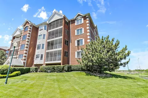 7904 Trinity Cir #1SE, Tinley Park, IL 60487