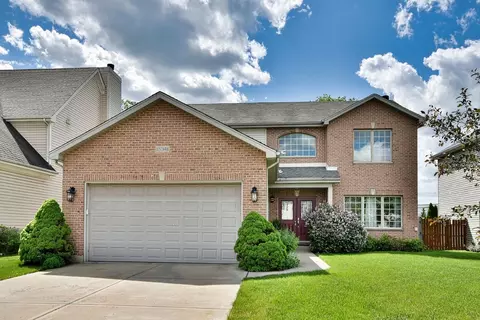 1 N348 Fanchon St, Wheaton, IL 60188