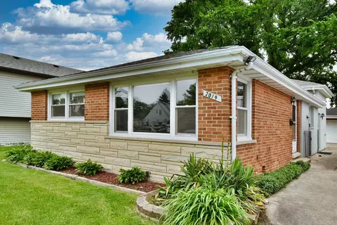 2019 Kirschoff St, Melrose Park, IL 60164