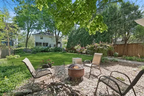 Exterior - 2731 Harrison St, Evanston, IL 60201 photo 6 of 7
