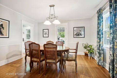 Dining - 2731 Harrison St, Evanston, IL 60201 photo 2 of 2