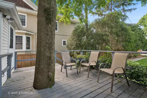 Exterior - 2731 Harrison St, Evanston, IL 60201 photo 4 of 7
