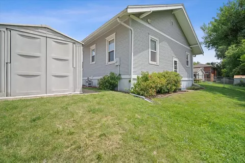 Exterior - 7 Hale Ct, Normal, IL 61761 photo 5 of 7