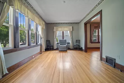 Living - 7 Hale Ct, Normal, IL 61761 photo 1 of 6