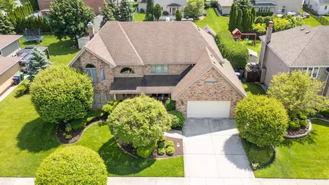7819 Woodruff Dr, Orland Park, IL 60462