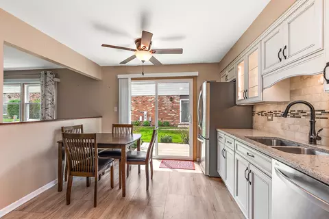 Kitchen - 19510 S 116th Ave #A, Mokena, IL 60448 photo 1 of 1