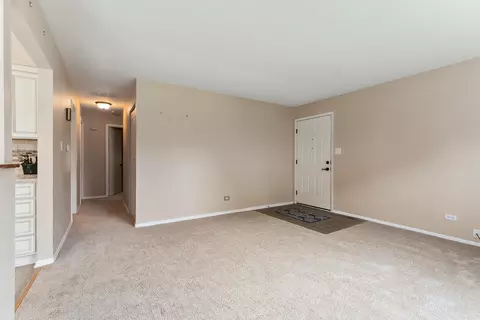 Living - 19510 S 116th Ave #A, Mokena, IL 60448 photo 3 of 3