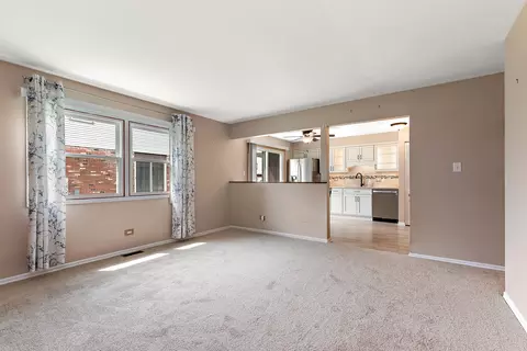 Living - 19510 S 116th Ave #A, Mokena, IL 60448 photo 1 of 3