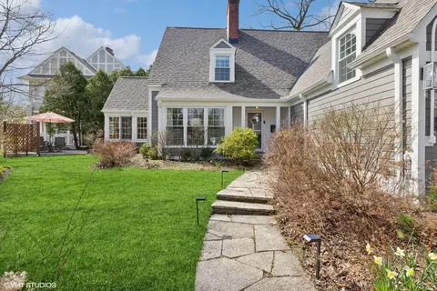 720 Pine St, Winnetka, IL 60093 photo 3