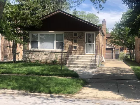 9029 S Essex Ave, Chicago, IL 60617