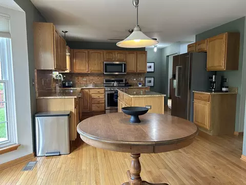 Kitchen - 1804 Arbor Falls Dr, Plainfield, IL 60586 photo 1 of 2