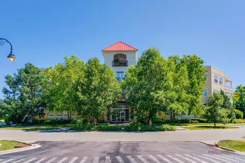977 Harris Rd #115, Grayslake, IL 60030