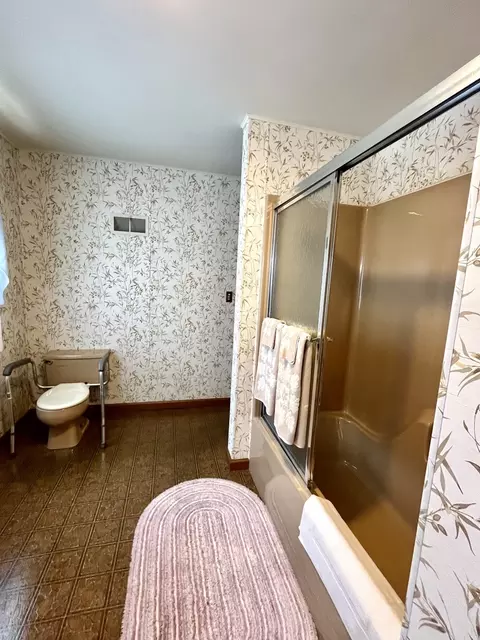 Bath - 148 E 3rd St, Depue, IL 61322 photo 2 of 2