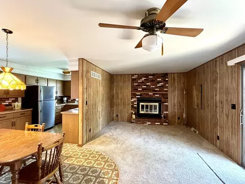 Living - 148 E 3rd St, Depue, IL 61322 photo 3 of 3
