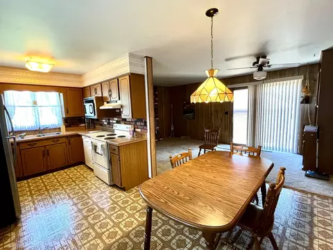 Kitchen - 148 E 3rd St, Depue, IL 61322 photo 5 of 6