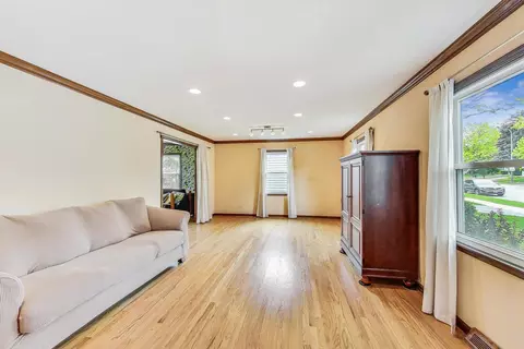 1329 E Bailey Rd, Naperville, IL 60565 photo 13