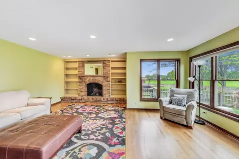 1329 E Bailey Rd, Naperville, IL 60565 photo 10