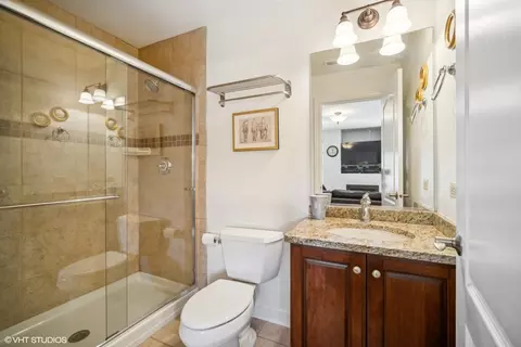 1717 Dewes St, Glenview, IL 60025 photo 21
