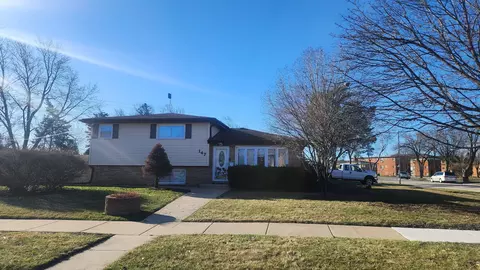 147 E Winthrop Ave, Addison, IL 60101 photo 2