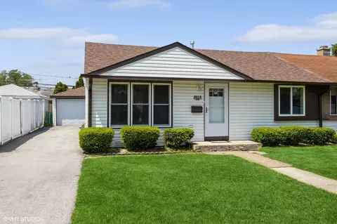 8818 S Keeler Ave, Hometown, IL 60456