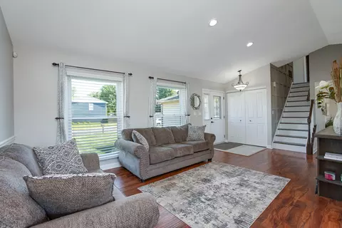 Entry Way - 328 Springbrook Ln, Carol Stream, IL 60188 photo 1 of 1