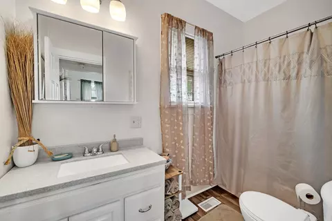 Bath - 105 N Ames St, Cabery, IL 60919 photo 1 of 1