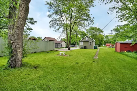 Exterior - 105 N Ames St, Cabery, IL 60919 photo 6 of 6