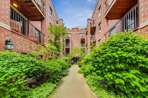 2108 N Seminary Ave #5, Chicago, IL 60614