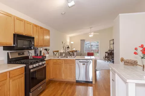 5 Harrison Ct, Bloomington, IL 61704 photo 7