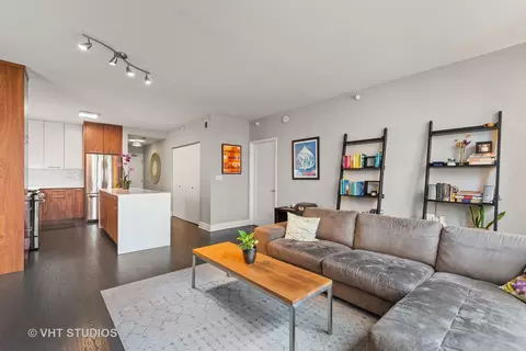 21 W Chestnut St #505, Chicago, IL 60610 photo 9