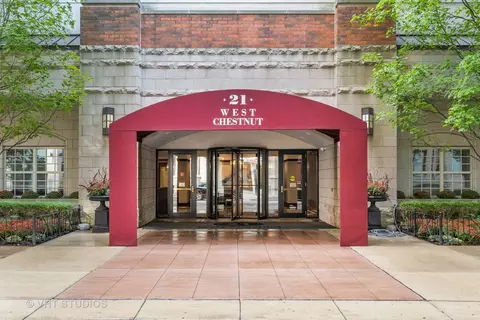 21 W Chestnut St #505, Chicago, IL 60610 photo 3
