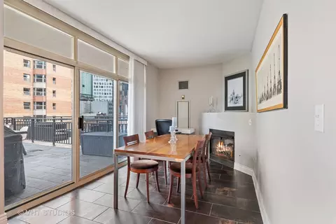 21 W Chestnut St #505, Chicago, IL 60610 photo 10