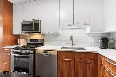 21 W Chestnut St #505, Chicago, IL 60610 photo 7