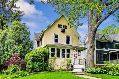 1515 Washington Ave, Wilmette, IL 60091