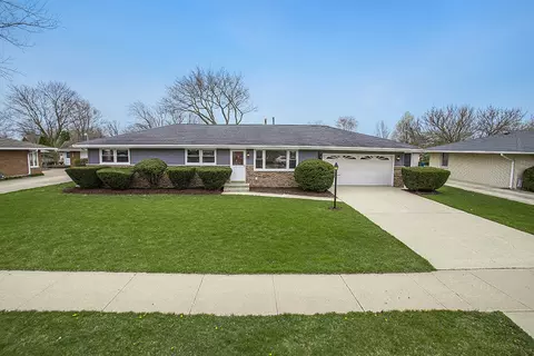1809 Lincoln Ave, Crest Hill, IL 60403