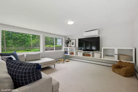 Other - 152 Bertling Ln, Winnetka, IL 60093 photo 2 of 4