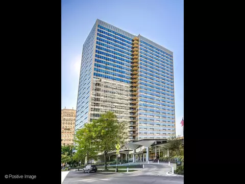 3550 N Lake Shore Dr #2018, Chicago, IL 60657