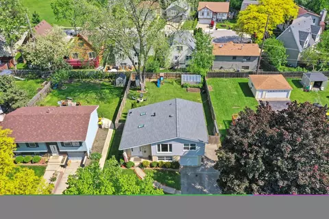View/Area - 3800 Holly Ln, Rolling Meadows, IL 60008 photo 4 of 5