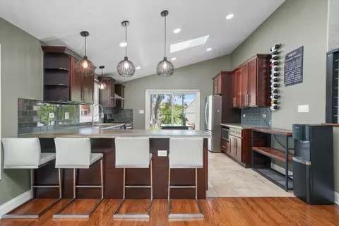 Kitchen - 3800 Holly Ln, Rolling Meadows, IL 60008 photo 1 of 8